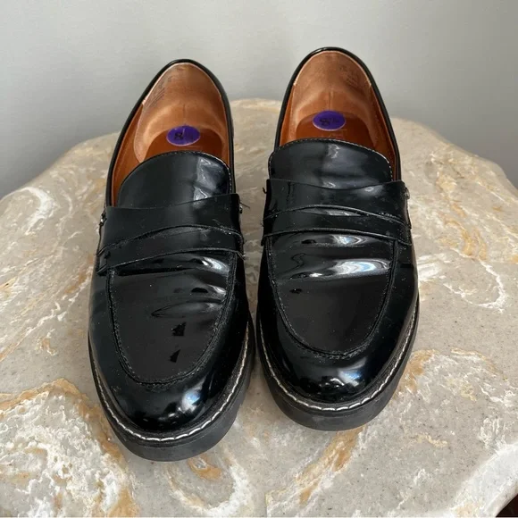 Franco Sarto 8.5 Women’s Cassandra Patent Penny Black Loafer Shiny Lug Sole - Picture 2 of 8